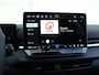 Volkswagen T-Roc R-Line First Edition 1.5 eTSI 150 PK | Headup display | Panoramadak | Trekhaak | Electrische achterklep |
