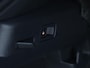 Volkswagen T-Roc R-Line First Edition 1.5 eTSI 150 PK | Headup display | Panoramadak | Trekhaak | Electrische achterklep |