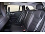Volvo V60 T6 Recharge AWD Plus Dark - Panorama/schuifdak - IntelliSafe Assist & Surround - 360º Camera - Harman/Kardon audio - Verwarmde voorstoelen, stuur & achterbank - Parkeersensoren voor & achter - Elektr. bedienb. voorstoelen met geheugen - Head up display - Extra getint glas - 19' LMV
