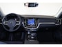 Volvo V60 T6 Recharge AWD Plus Dark - Panorama/schuifdak - IntelliSafe Assist & Surround - 360º Camera - Harman/Kardon audio - Verwarmde voorstoelen, stuur & achterbank - Parkeersensoren voor & achter - Elektr. bedienb. voorstoelen met geheugen - Head up display - Extra getint glas - 19' LMV