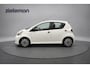 Toyota Aygo 1.0 VVT-i Now 5 Deurs - Airco, Navi, Trekhaak, Nieuwe APK!