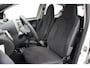 Toyota Aygo 1.0 VVT-i Now 5 Deurs - Airco, Navi, Trekhaak, Nieuwe APK!