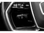 Audi E-tron E-tron 50 Quattro Launch Edition Plus 71 kWh Pano ACC Luchtvering Memory 20''