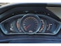Volvo V40 Cross Country T3 Polar Plus Luxury - Panoramadak - Leder - DAB - Parkeerverwarming - Camera achter - All-Season banden - Climate Control - Cruise Control - Parkeersensoren voor & achter - Keyless Entry - Getint glas v.a. B-stijl - Harman/Kardon - Bluekens onderhouden - 18' LMV 'Metallah'