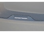 Volvo V40 Cross Country T3 Polar Plus Luxury - Panoramadak - Leder - DAB - Parkeerverwarming - Camera achter - All-Season banden - Climate Control - Cruise Control - Parkeersensoren voor & achter - Keyless Entry - Getint glas v.a. B-stijl - Harman/Kardon - Bluekens onderhouden - 18' LMV 'Metallah'