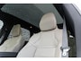 Volvo EX60 P10 AWD Ultra 95 kWh | 2.400 KG Trekgewicht | Google | Bowers & Wilkins Audio | Stoelventilatie | 360 Camera | HD Pixel LED Koplampen | Elektrochromatisch Panoramadak | Stoel-/Stuurverwarming | Getint Glas | Dodehoekdetectie | Pilot Assist Pack | Elek. Achterklep | 21" LM