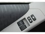 Toyota Yaris 1.3 VVTi Aspiration | Handbediende airconditioning | donkergrijs stoffen bekleding Aspiration-design | 15” wieldoppen ‘Aspiration’ | 2 extra speakers | curtain airbags | knie airbag | verwarmde buiten