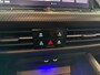 Volkswagen Golf 2.0 TSI R 4Motion | Panoramadak | Adaptief onderstel | Stoel+Stuurverwarming | Adaptieve cruise control | Achteruitrijcamera | Lane assist | Apple carplay | Navigatie | Lapiz Blue