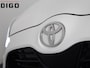 Toyota Yaris 1.5 Hybrid 115 Dynamic Luxury Bi-Tone | Stuur- & Stoelverwarming | Parkeersensoren | Adaptieve Cruise Control | BSM
