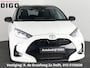 Toyota Yaris 1.5 Hybrid 115 Dynamic Luxury Bi-Tone | Stuur- & Stoelverwarming | Parkeersensoren | Adaptieve Cruise Control | BSM