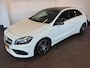 Mercedes-Benz A-klasse 180 AMG Night Edition Plus Automaat | Facelift | Cruise control | Adaptief onderstel | Lederen/Alcantara bekleding | Stoelverwarming | Navigatie | Bluetooth