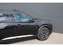 Peugeot e-2008 EV GT Pack 50 kWh | Fase 3 laden | SOH 90,94% | Panorama/schuifdak | Stoelverwarming | All season | 18 Inch | NL auto |