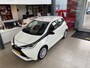 Toyota Aygo 1.0 VVT-i x-play,Navigatie,Apple Carplay Andriod/Auto,Airco,Achteruitrijcamera,Bluetooth,Snelheidsbegrenzer,Elektrischpakket,Ipod Usb Aansluiting