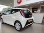 Toyota Aygo 1.0 VVT-i x-play,Navigatie,Apple Carplay Andriod/Auto,Airco,Achteruitrijcamera,Bluetooth,Snelheidsbegrenzer,Elektrischpakket,Ipod Usb Aansluiting