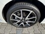 Toyota Yaris 1.5 Hybrid EXECUTIVE BI-TONE TREKHAAK 17'' LM-VELGEN STOELVERW KEYLESS LED APPLE/ANDROID AD-CRUISE CLIMA NAVI