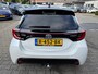 Toyota Yaris 1.5 Hybrid EXECUTIVE BI-TONE TREKHAAK 17'' LM-VELGEN STOELVERW KEYLESS LED APPLE/ANDROID AD-CRUISE CLIMA NAVI