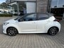 Toyota Yaris 1.5 Hybrid EXECUTIVE BI-TONE TREKHAAK 17'' LM-VELGEN STOELVERW KEYLESS LED APPLE/ANDROID AD-CRUISE CLIMA NAVI