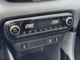 Toyota Yaris 1.5 Hybrid EXECUTIVE BI-TONE TREKHAAK 17'' LM-VELGEN STOELVERW KEYLESS LED APPLE/ANDROID AD-CRUISE CLIMA NAVI