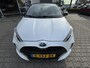 Toyota Yaris 1.5 Hybrid EXECUTIVE BI-TONE TREKHAAK 17'' LM-VELGEN STOELVERW KEYLESS LED APPLE/ANDROID AD-CRUISE CLIMA NAVI