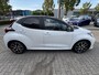 Toyota Yaris 1.5 Hybrid EXECUTIVE BI-TONE TREKHAAK 17'' LM-VELGEN STOELVERW KEYLESS LED APPLE/ANDROID AD-CRUISE CLIMA NAVI
