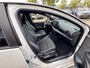 Toyota Yaris 1.5 Hybrid EXECUTIVE BI-TONE TREKHAAK 17'' LM-VELGEN STOELVERW KEYLESS LED APPLE/ANDROID AD-CRUISE CLIMA NAVI