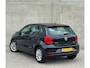 Volkswagen Polo 1.0 First Edition 5D 2014 Zwart AIRCO|CRUISE