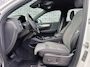 Volvo XC40 2.0 B4 Plus Dark | Trekhaak | Lichtmetalen Velgen 19 inch | All-Season banden | Harman Kardon Audio | Achteruitrijcamera | Parkeersensoren | Keyless Entry | Elektrische Achterklep | Elektrisch Verstelbare Voorstoelen | Stoelverwarming | Google Navigatie | Apple Carplay | Android Auto