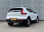 Volvo XC40 2.0 B4 Plus Dark | Trekhaak | Lichtmetalen Velgen 19 inch | All-Season banden | Harman Kardon Audio | Achteruitrijcamera | Parkeersensoren | Keyless Entry | Elektrische Achterklep | Elektrisch Verstelbare Voorstoelen | Stoelverwarming | Google Navigatie | Apple Carplay | Android Auto