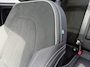 Volvo XC40 2.0 B4 Plus Dark | Trekhaak | Panoramadak | Lichtmetalen Velgen 19 inch | All-Season banden | Harman Kardon Audio | Achteruitrijcamera | Parkeersensoren | Keyless Entry | Elektrische Achterklep | Elektrisch Verstelbare Voorstoelen | Stoelverwarming | Google Navigatie | Apple Carplay | Android Auto