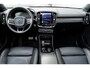 Volvo XC40 1.5 T3 Automaat R-Design | Panoramadak | Trekhaak | Lederen bekleding | 18 inch lichtmetalen velgen | Stoelverwarming voor & achter | Stuurwielverwarming | Sensus Full map navigatie | Apple CarPlay/Android Auto | Elektrisch verstelbare voorstoelen