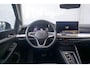 Volkswagen Golf 1.5 eHybrid 204pk Life Edition | SoH 100% | Trekhaak | Dodehoek Detectie | Navigatie