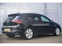 Volkswagen Golf 1.5 eHybrid 204pk Life Edition | SoH 100% | Trekhaak | Dodehoek Detectie | Navigatie