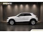 Volkswagen T-Roc 1.5 TSI Style | stoel- en stuur verwarming | trekhaak | climate & adaptieve cruise control |
