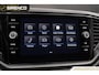 Volkswagen T-Roc 1.5 TSI Style | stoel- en stuur verwarming | trekhaak | climate & adaptieve cruise control |