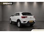 Volkswagen T-Roc 1.5 TSI Style | stoel- en stuur verwarming | trekhaak | climate & adaptieve cruise control |