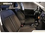 Volkswagen T-Roc 1.5 TSI Style | stoel- en stuur verwarming | trekhaak | climate & adaptieve cruise control |
