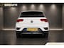 Volkswagen T-Roc 1.5 TSI Style | stoel- en stuur verwarming | trekhaak | climate & adaptieve cruise control |