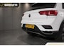 Volkswagen T-Roc 1.5 TSI Style | stoel- en stuur verwarming | trekhaak | climate & adaptieve cruise control |