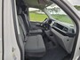 Volkswagen Transporter 2.0 TDI L2H1 Cruise control, Airco, Pdc, Stoelverwarming, Trekhaak, 3-Zits