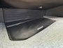 Peugeot E-3008 GT Long Range 230 97 kWh | Nieuwe Auto | Tot 8 jaar Garantie | 700 KM WLTP | Stoel & Stuurverwarming | LED Matrix Verlichting | Navigatie | 20" Lichtmetalen Velgen | 360 Graden Camera | Dode Hoek Detectie | Adaptieve Cruise Control | Hoge Zitpositie | Warmtepomp |