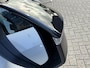 Peugeot E-3008 GT Long Range 230 97 kWh | Nieuwe Auto | Tot 8 jaar Garantie | 700 KM WLTP | Stoel & Stuurverwarming | LED Matrix Verlichting | Navigatie | 20" Lichtmetalen Velgen | 360 Graden Camera | Dode Hoek Detectie | Adaptieve Cruise Control | Hoge Zitpositie | Warmtepomp |