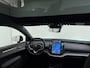 Volvo EX30 Cross Country Twin Motor Performance Ultra / 4X4 / Panoramdak / 360 Camera / Elektr. Stoelen / Stoelverwarming + Stuurw. Verwarming / Getint Glas Achter /  Google / Harman Kardon Audio /