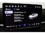 Volkswagen T-Roc 1.5 eTSI R-Line | ACC | Trekhaak | BLIS | Camera | Keyless Advanced | Stoel+Stuurverwarming | Getint glas