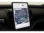 Volvo EX30 Cross Country Twin Motor Performance Ultra 69 kWh | Harman/Kardon | Panoramadak | 360° Camera | Warmtepomp | BLIS | Park Pilot Assist | Stoel+Stuurverwarming