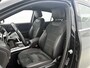 Mercedes-Benz GLA 200 AMG line | Trekhaak | Alarm scm 3 | Dodehoek assistent | Stoelverwarming | Achteruitrijcamera | Spiegel pakket Inclusief 24 maanden Mercedes-Benz Certified garantie voor Europa.