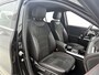 Mercedes-Benz GLA 200 AMG line | Trekhaak | Alarm scm 3 | Dodehoek assistent | Stoelverwarming | Achteruitrijcamera | Spiegel pakket Inclusief 24 maanden Mercedes-Benz Certified garantie voor Europa.