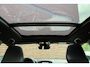 Volvo XC40 B4 Plus Dark | Trekhaak, inklapbaar | Panoramisch schuif-/ kanteldak | Stoel-/ stuurwielverwarming | Premium audio by Harman Kardon | Elektrisch verstelbare voorstoelen met geheugenfunctie | Apple carplay/Android auto | Pilot assist | 18 inch. lichtmetalen velgen | Extra getint glas | Verwarmde voorruit