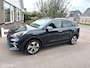 Kia Niro EV e-Niro DynamicLine 64 kWhv 3-FASE LADEN SOH 100% CARPLAY ACHTERUITRIJ CAMERA STOEL/STUURVERWARMING NETTE AUTO!!
