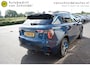 Lynk & Co 01 1.5 261PK! *NL AUTO* RECENT DEALER ONDERHOUDEN! 20X OP VOORRAAD ZWARTE HEMEL 360CAMERA 6,6KWH LADER PANORAMADAK FULL LED 20INCH ANDROID/APPLECARPLAY NAVI STOELVERWARMING ADAPTIEVE CRUISE CLIMA PDC V+A KEYLESS ENZ...