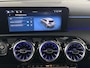 Mercedes-Benz A-klasse 180 Business Solution AMG | Panoramadak | Widescreen | Sfeerverlichting | Parkeercamera | Stoelverwarming |